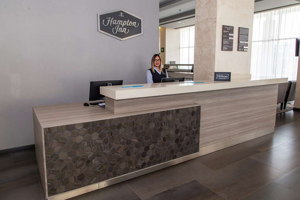 Images Hampton Inn & Suites by Hilton Puebla