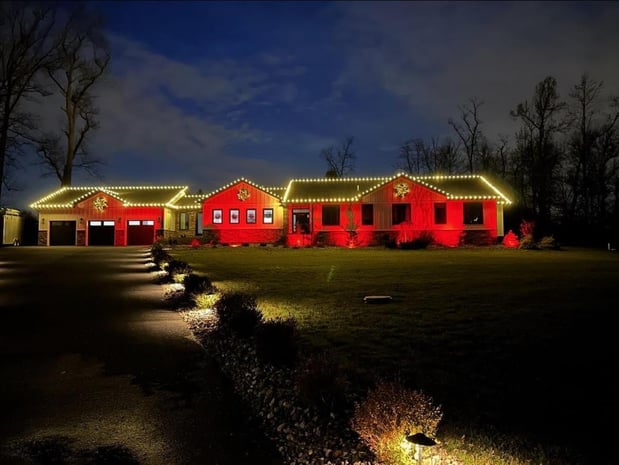 Images Rudy & Co. Holiday Lighting