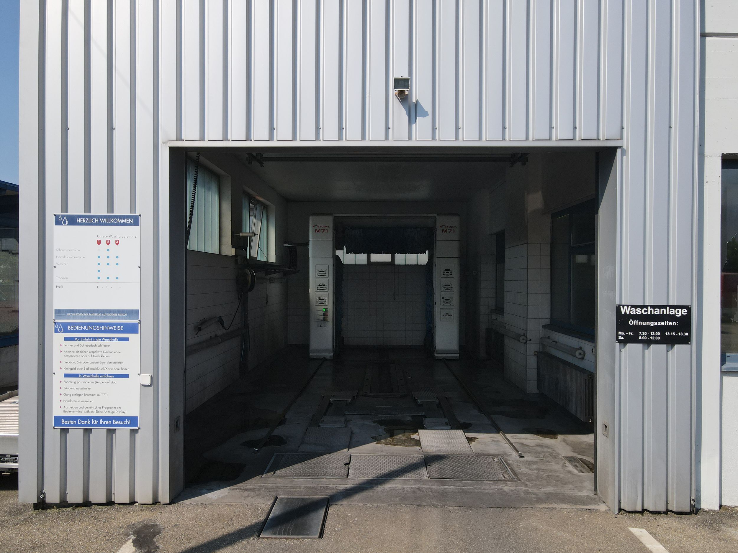 Neue Jura Garage AG, Hauptstrasse 11 in Kleindöttingen