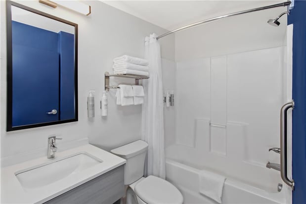 Images Spark by Hilton Rochester South