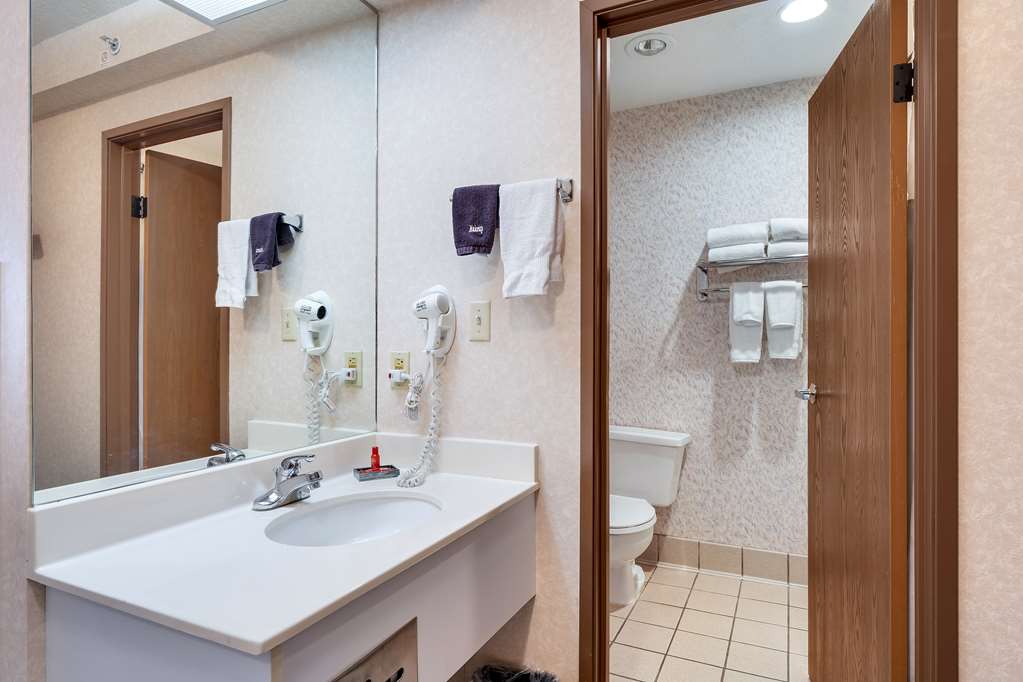 Single King and Double Queen Standard and Plus Bath