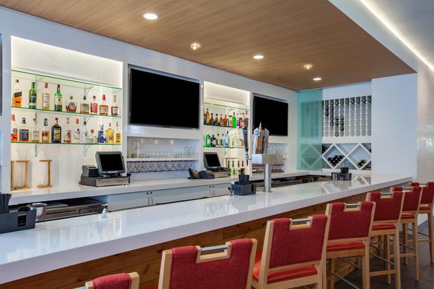 Images Holiday Inn Cleveland Clinic by IHG