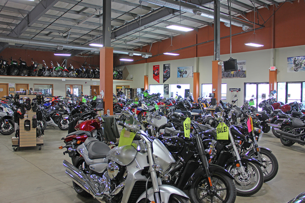 Images Pro Caliber Longview - Closed