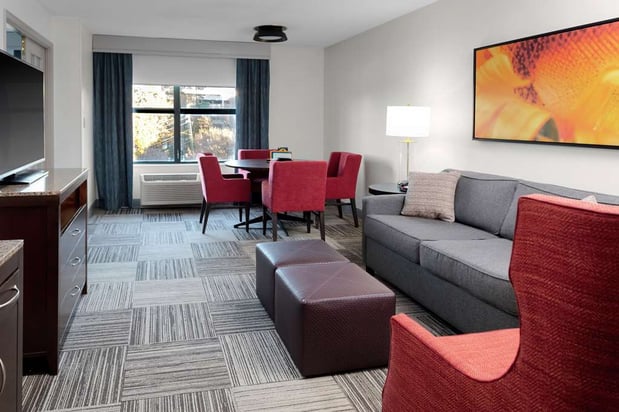Images Hilton Garden Inn Atlanta Perimeter Center