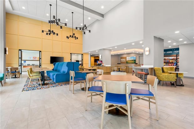 Images Hampton Inn and Suites by Hilton Intercourse
