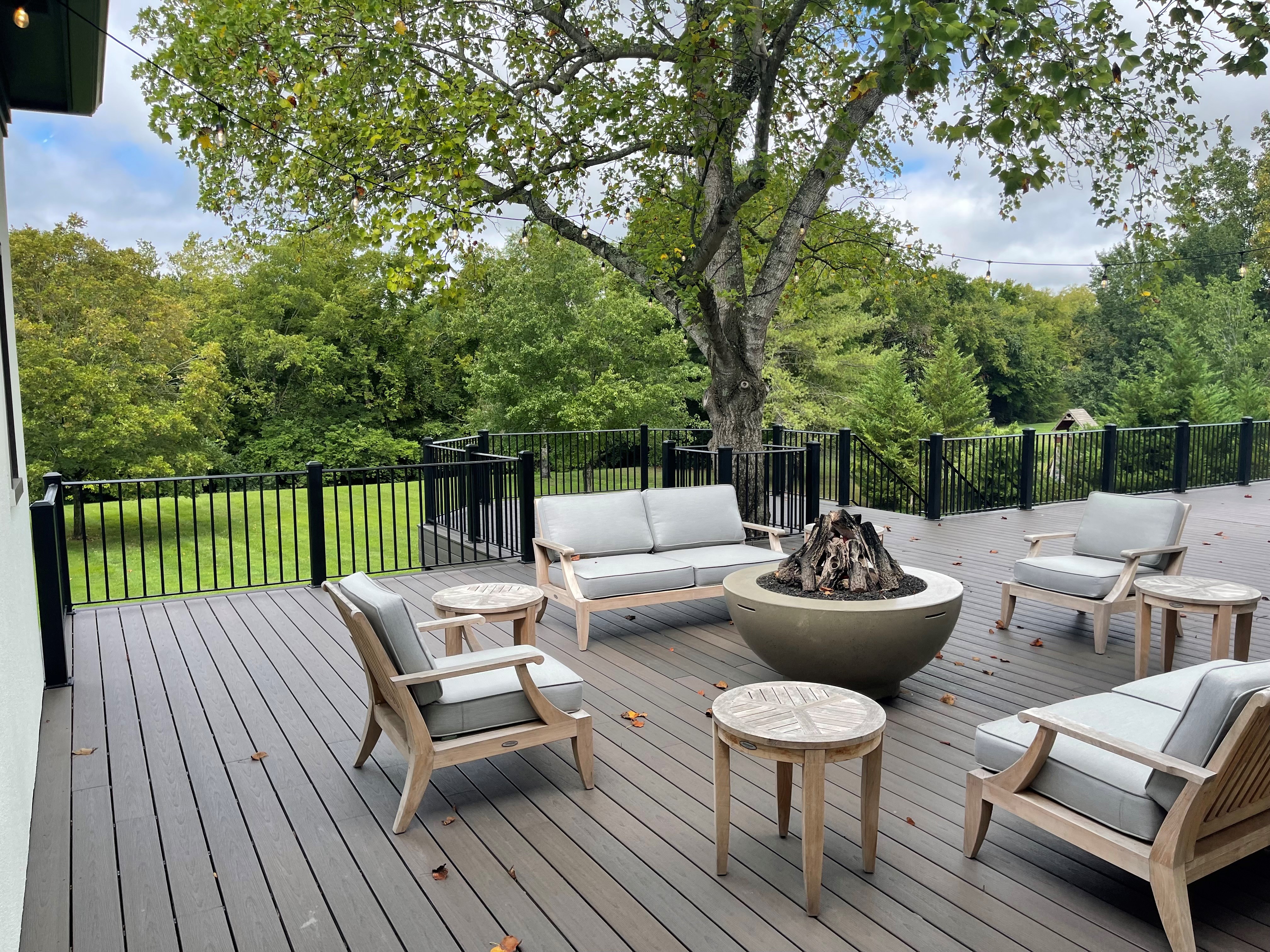 outdoor living firepit