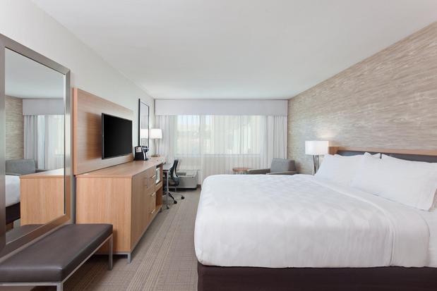 Images Holiday Inn Palmdale-Lancaster by IHG