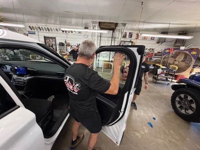 Images Babin's Auto Glass