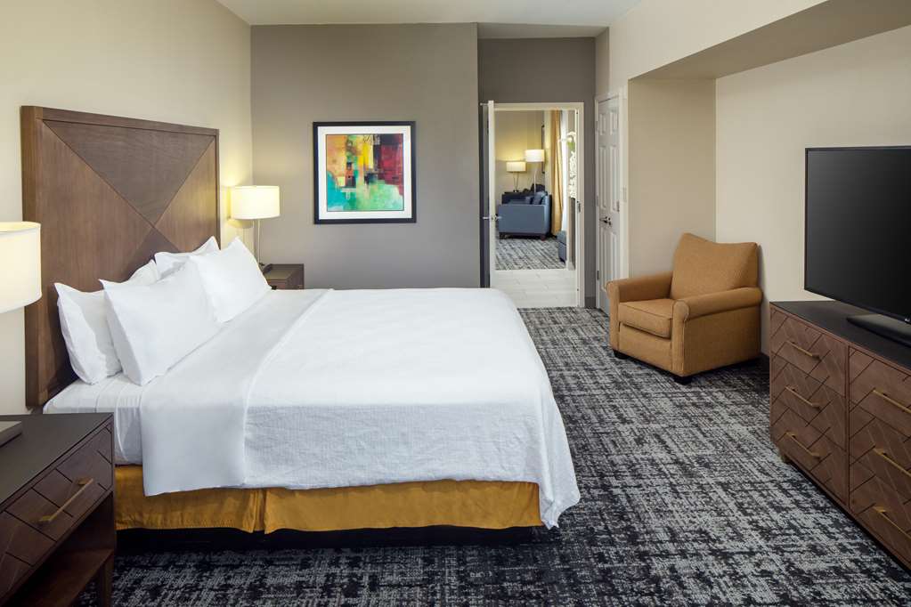 Guest room amenity Embassy Suites by Hilton Laredo Laredo (956)723-9100