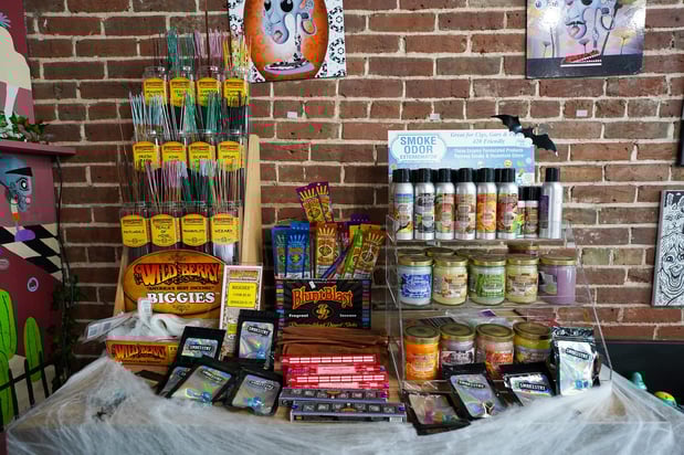 Images Sky High Smoke Shop