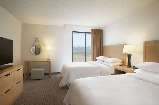 Images Embassy Suites by Hilton Denver International Airport