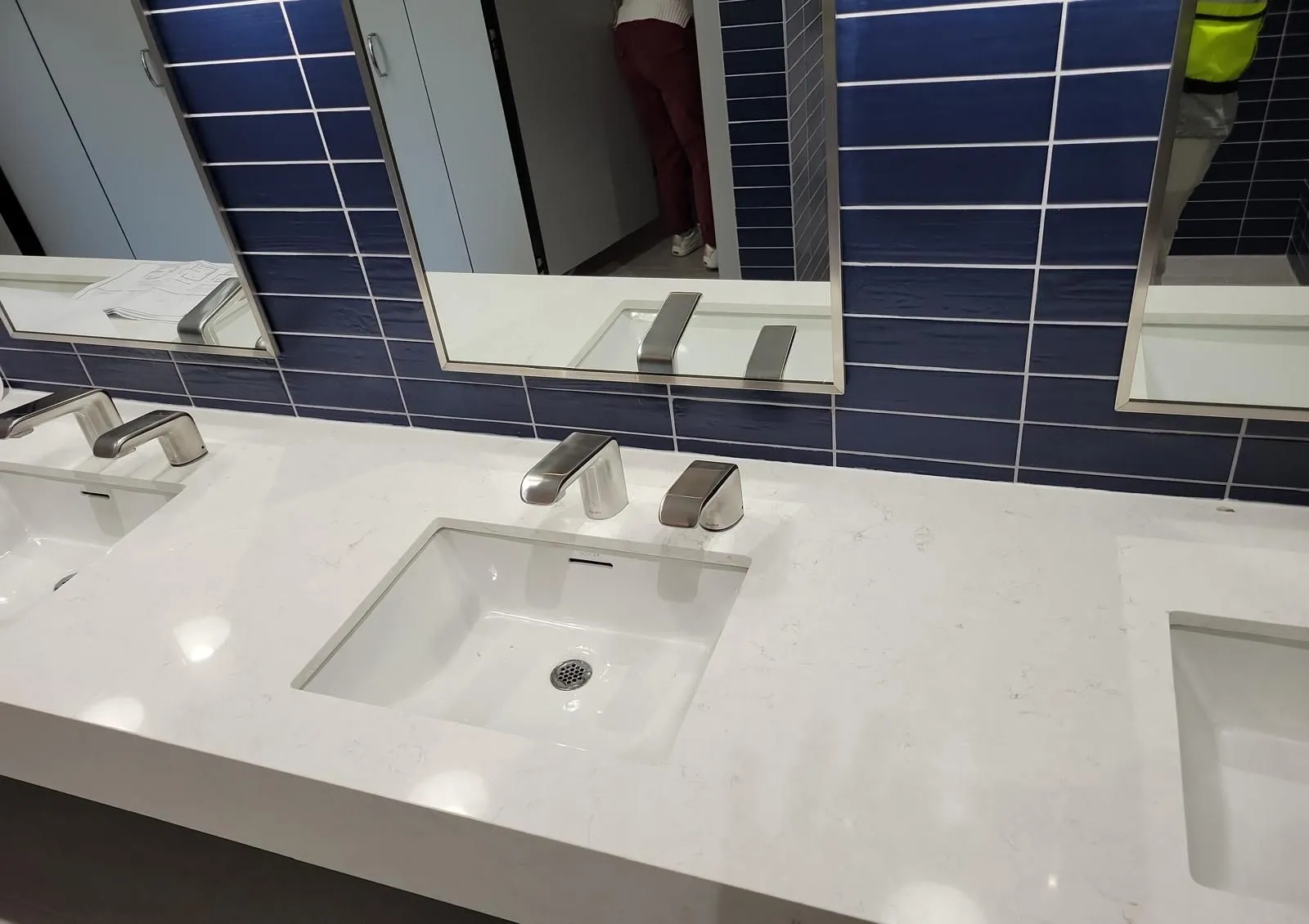 Natural Gallery Kitchen & Bath Image