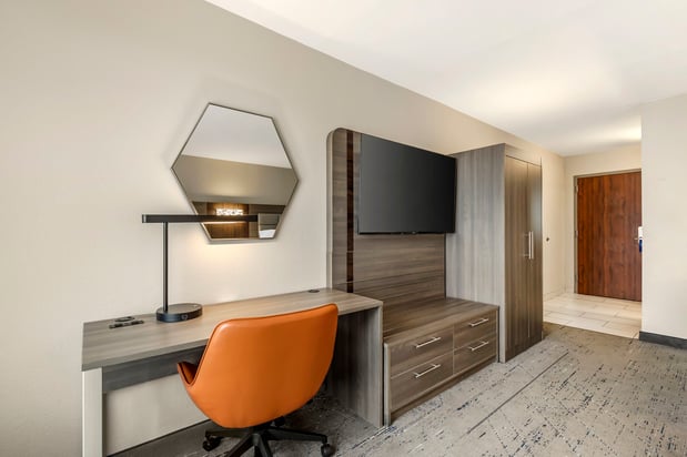 Images Holiday Inn Express & Suites Nashville Southeast - Antioch by IHG