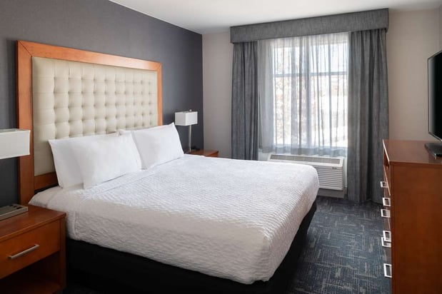 Images Homewood Suites by Hilton Gateway Hills Nashua