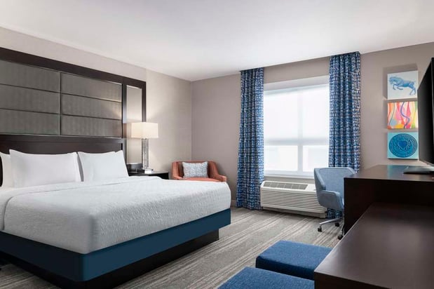 Images Hampton Inn & Suites Worcester