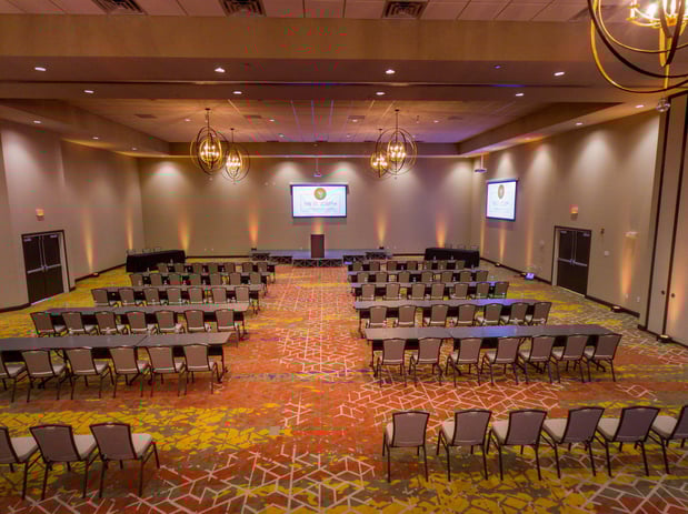 Images Holiday Inn Mishawaka - Conference Center by IHG