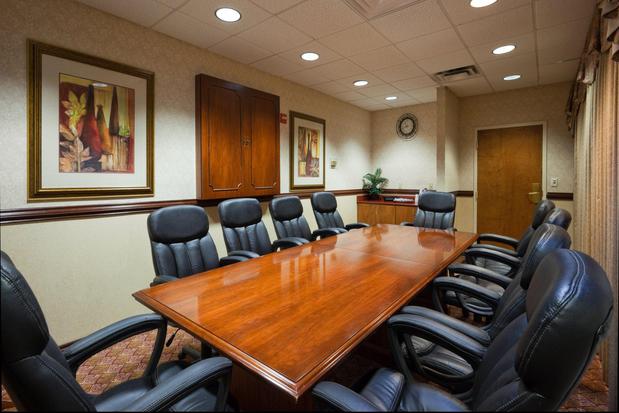 Images Holiday Inn Express & Suites Austin North Central by IHG