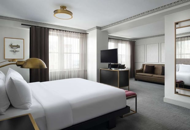 Images Hotel Phillips Kansas City, Curio Collection by Hilton