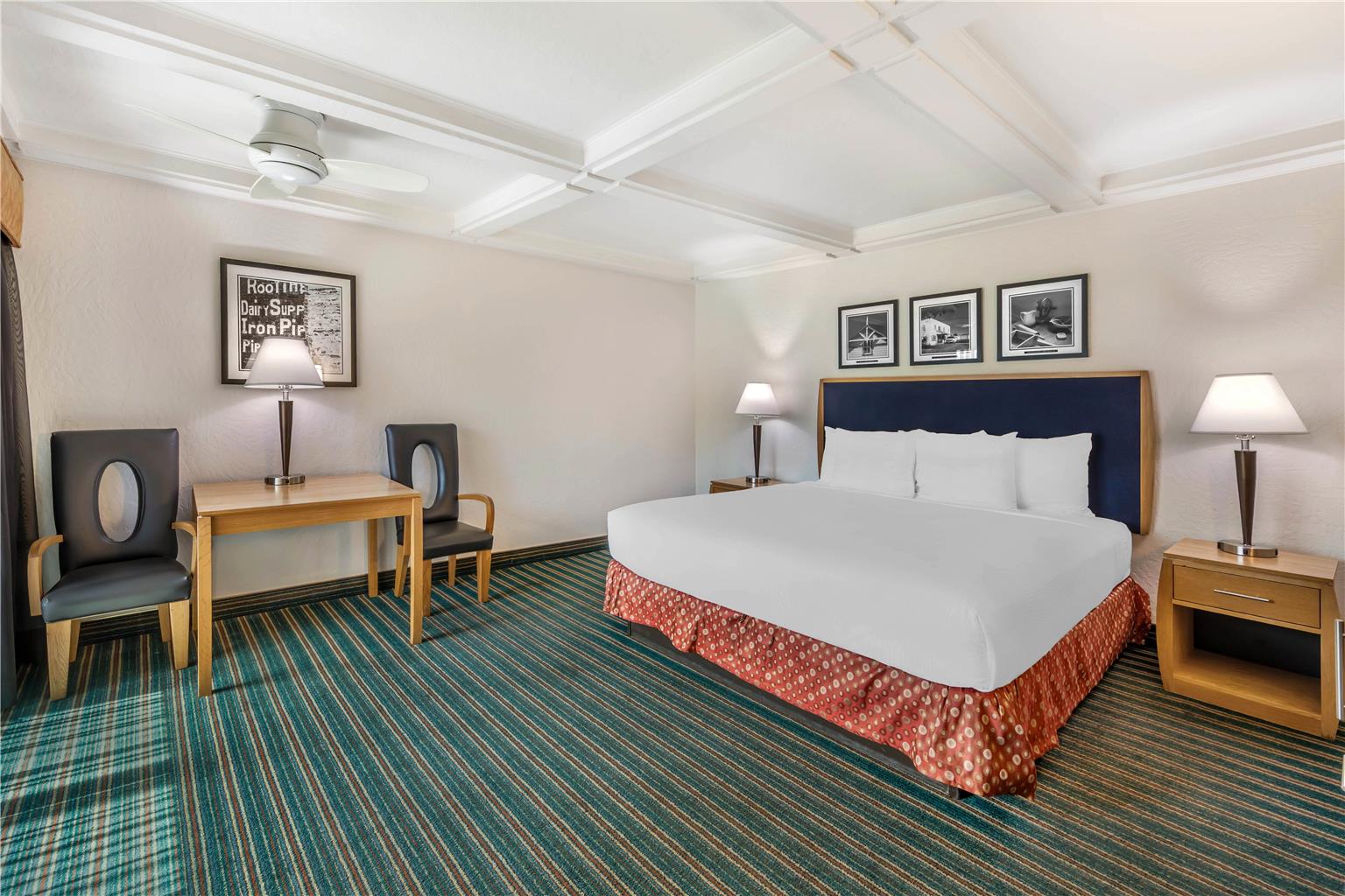 King - Pool View Balcony