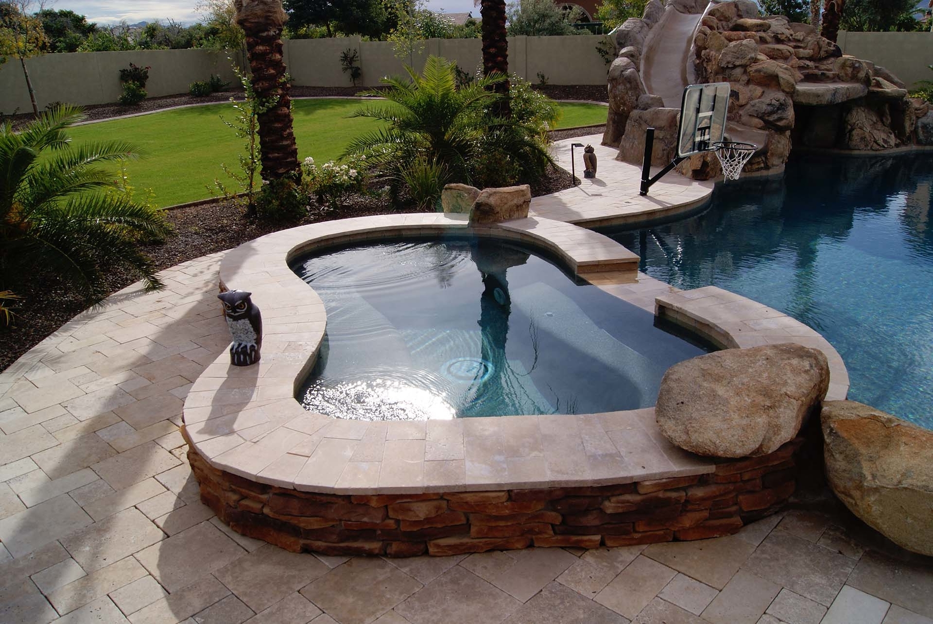 Images No Limit Pools & Spas