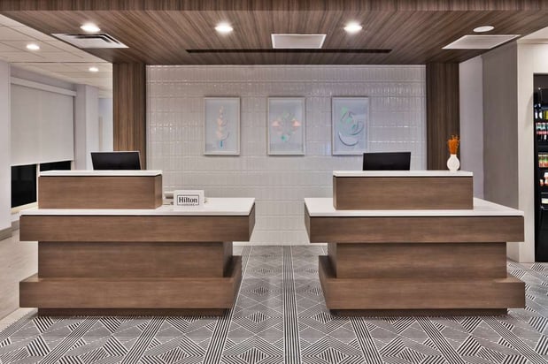 Images Hilton Garden Inn Birmingham/Lakeshore Drive