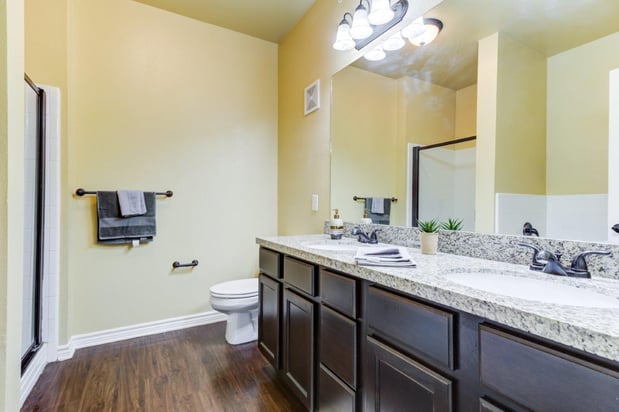 Images Chateau Mirage Apartment Homes
