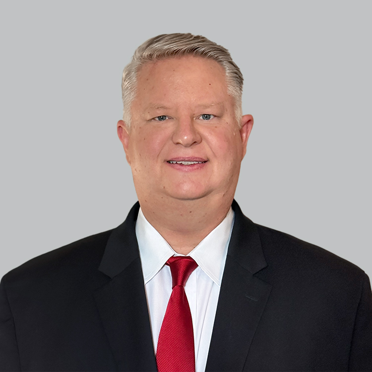 Headshot of Brian Vaught, a wealth advisor at Chase