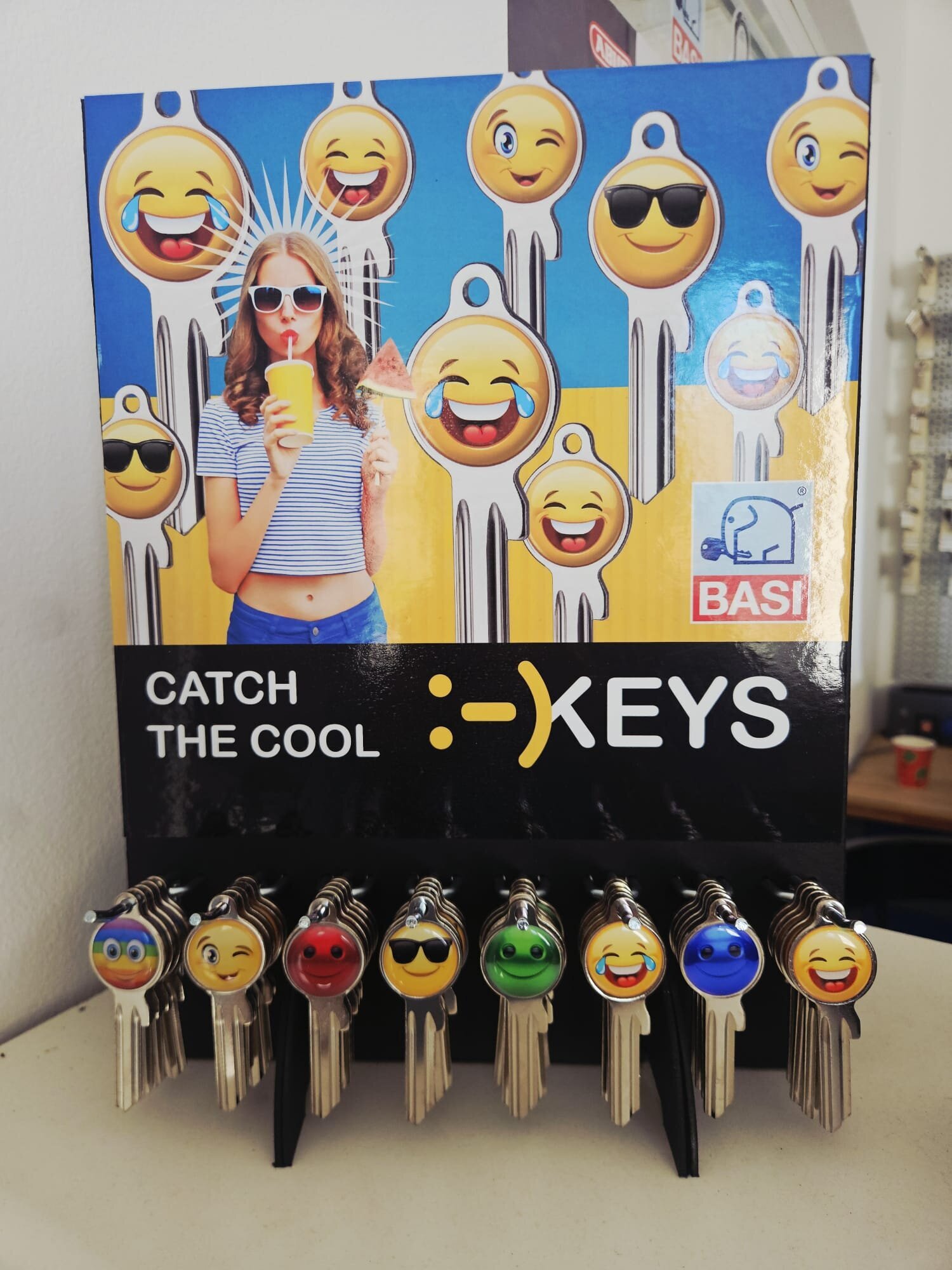 Schlüsseldienst Denis Tschajkovski   Türöffnung, Hauptstraße 50 in Berlin