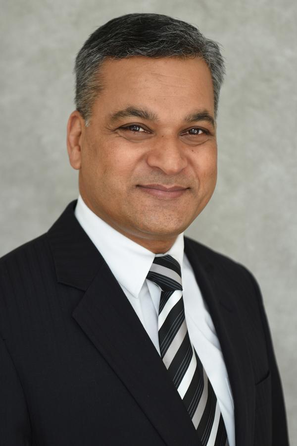 Edward Jones - Financial Advisor: Dinakar Vaidya, CFP®|DFSA™ in Nepean
