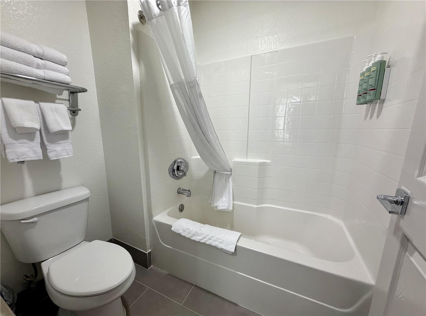 Guest Room Bathroom