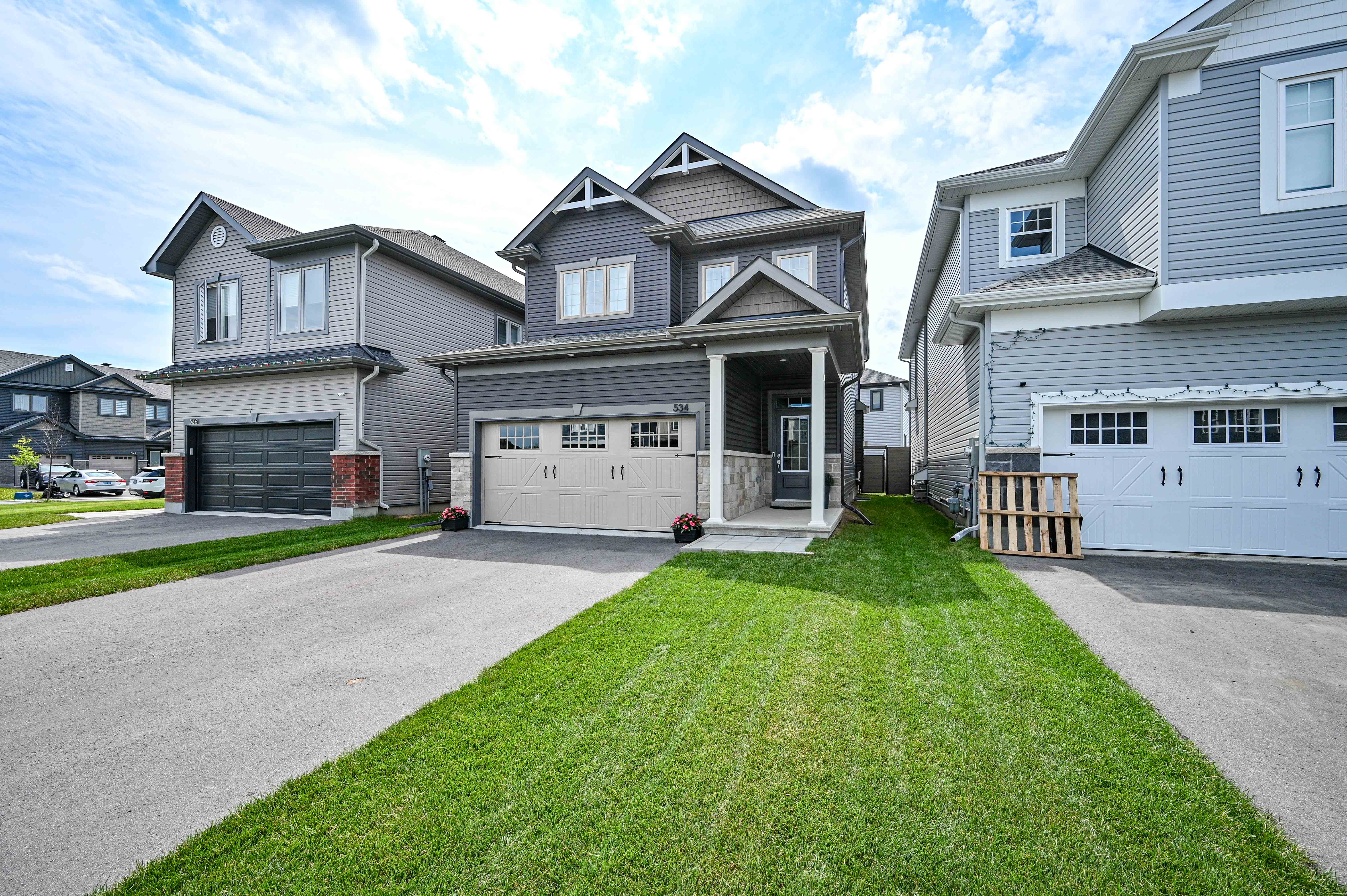 Images Leif Olson - Ottawa Real Estate Agent - Hamre Team RE/MAX Affiliates