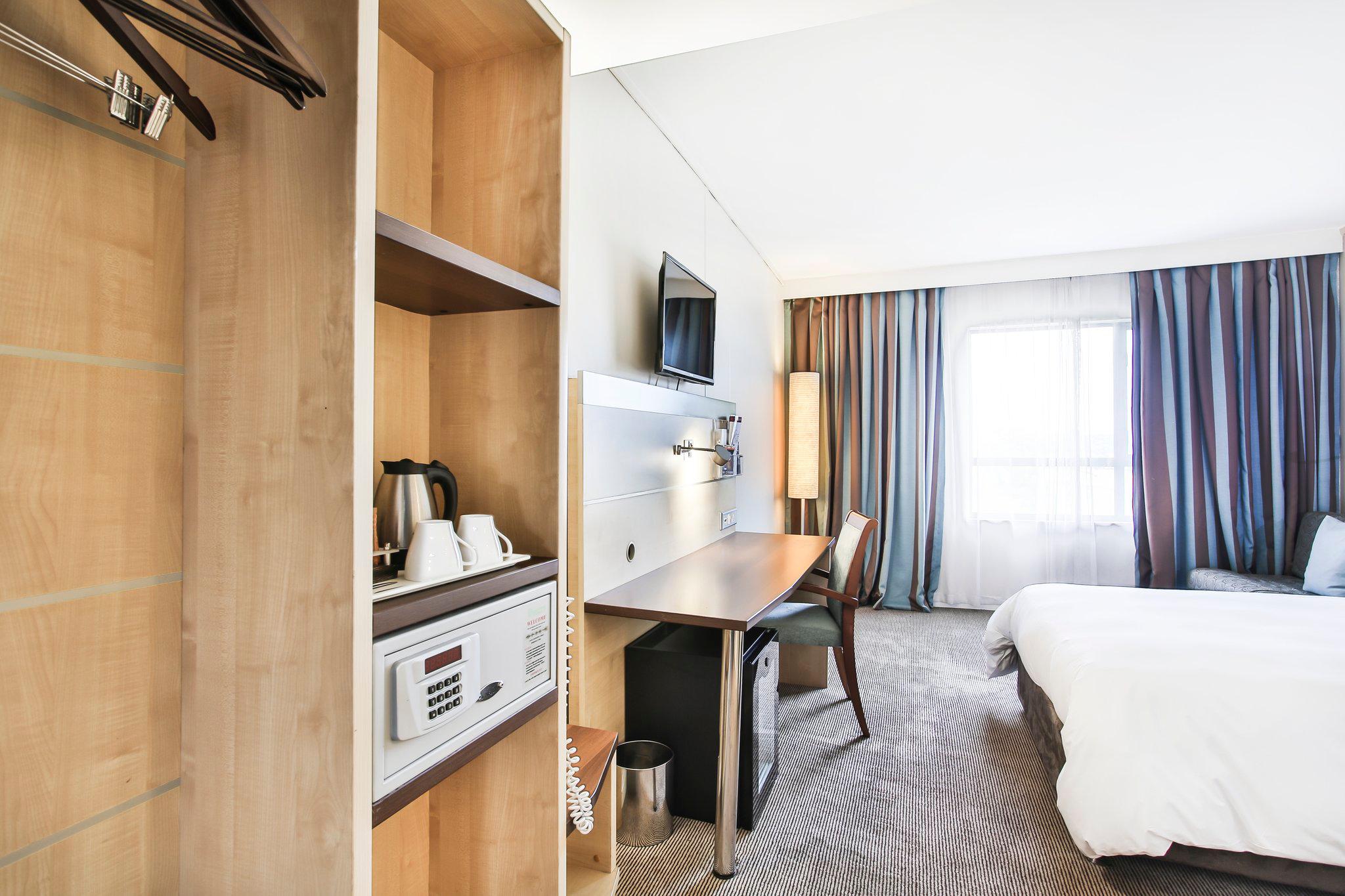 Images Holiday Inn Express Sandton - Woodmead, an IHG Hotel