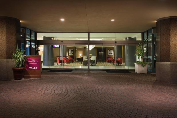Images Crowne Plaza Los Angeles Harbor Hotel by IHG