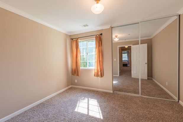 Images Monica Betancur, REALTOR | Compass