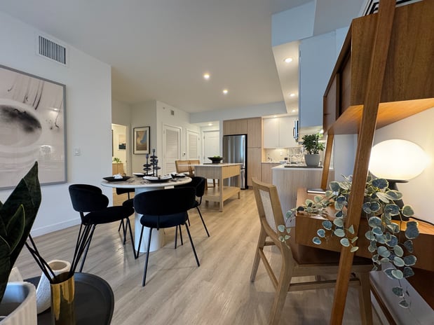 Images Caroline Golden Glades