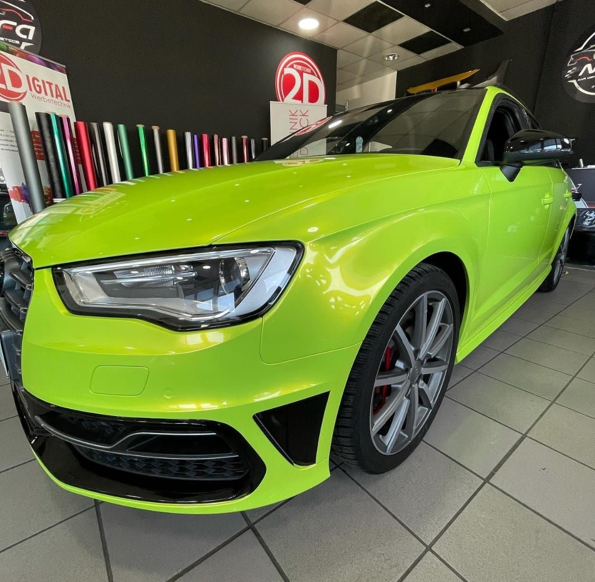 NOYFA Car Center & 2 D Digitaldruck, Welser Straße 17 in Leonding