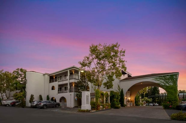 Images Best Western Dry Creek Inn