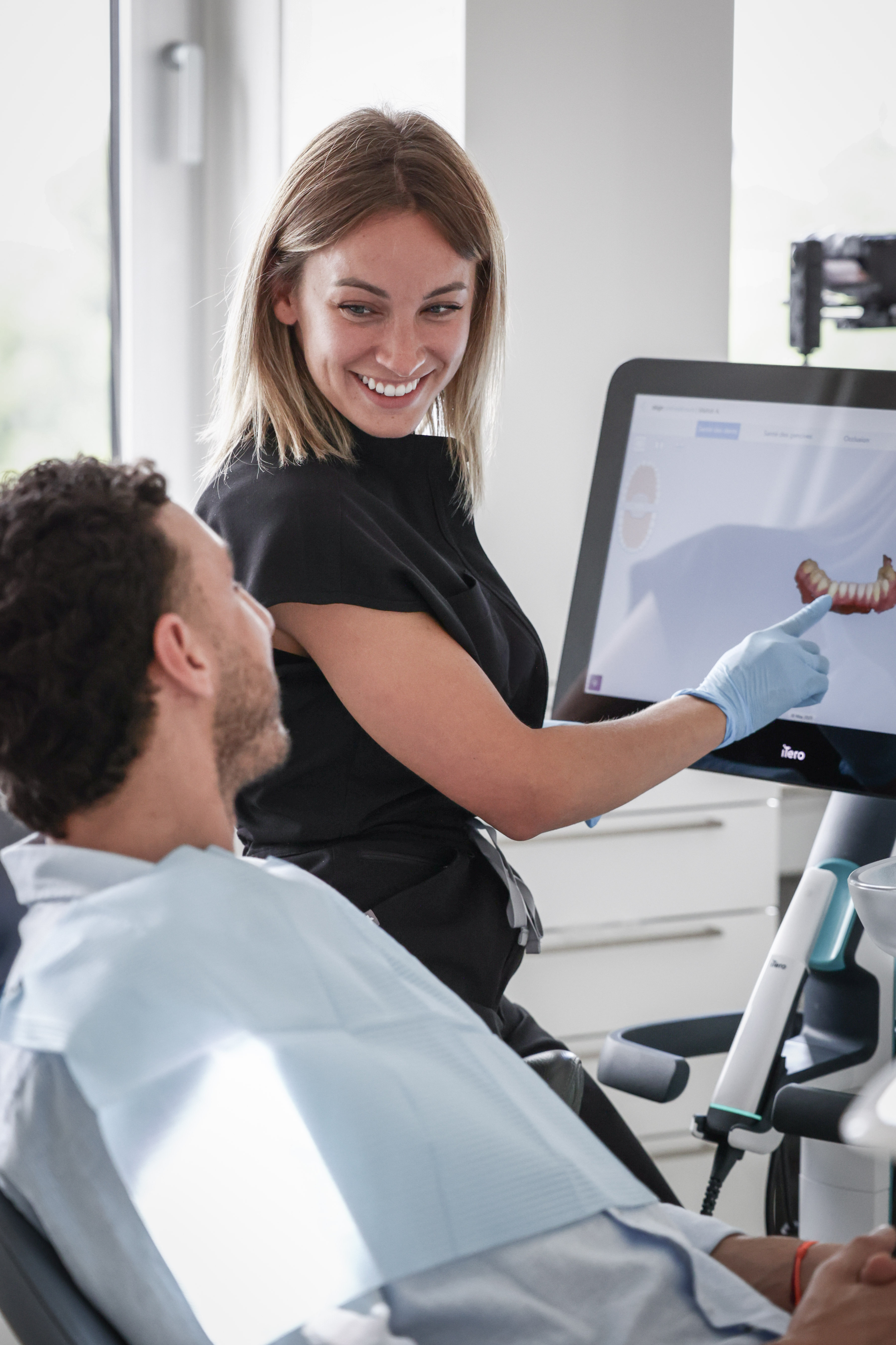 Images Dr DUCROCQ Camille dentiste