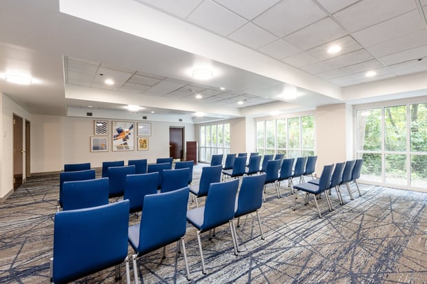 Images Holiday Inn Express & Suites Charleston-Ashley Phosphate by IHG