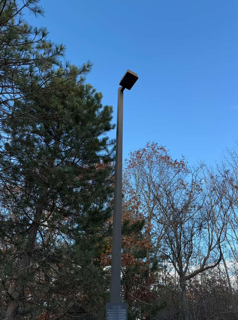 Outdoor light installation