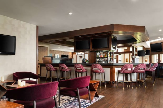 Images DoubleTree by Hilton Hotel Hartford - Bradley Airport