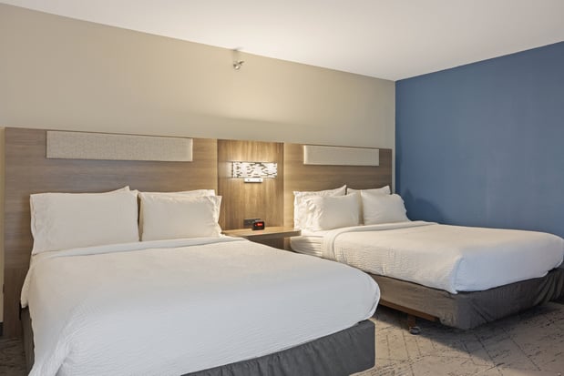 Images Holiday Inn Express & Suites Torrington by IHG