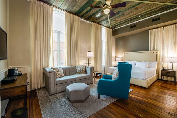Images Hotel Florence, Tapestry Collection by Hilton