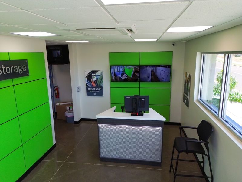 Images Extra Space Storage