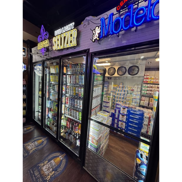 Images 12th & Pine Liquor Store