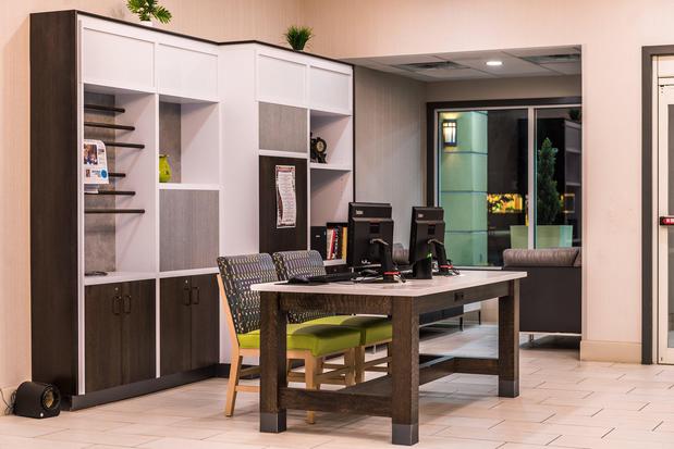 Images Holiday Inn Auburn-Finger Lakes Region by IHG
