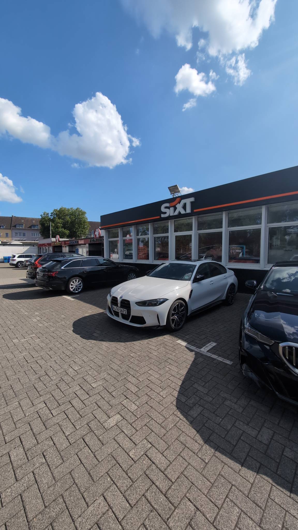 SIXT Autovermietung Krefeld, Sproedentalstr. 4 in Krefeld