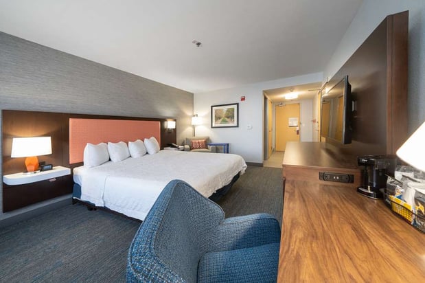 Images Hampton Inn & Suites Modesto-Salida