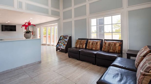Images SureStay by Best Western Olathe