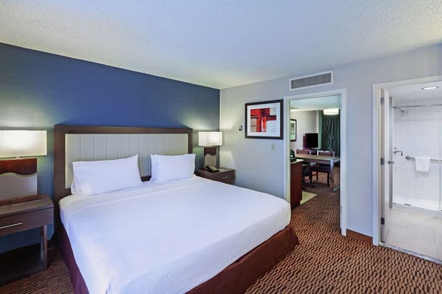 Images Embassy Suites by Hilton Dallas Market Center